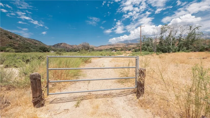 10500 Mias Canyon Road, Banning, California 92220