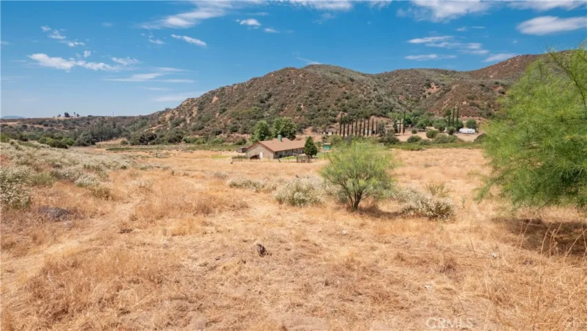 10500 Mias Canyon Road, Banning, California 92220