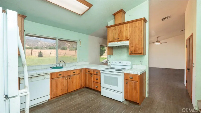 10500 Mias Canyon Road, Banning, California 92220
