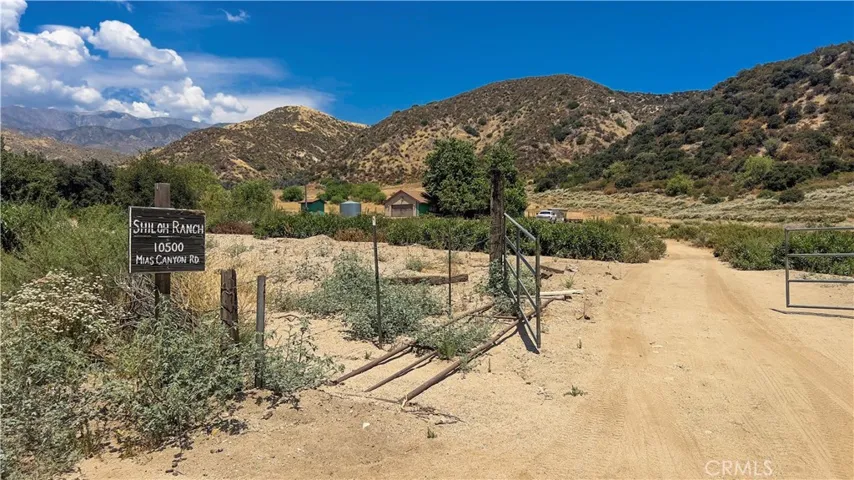 10500 Mias Canyon Road, Banning, California 92220