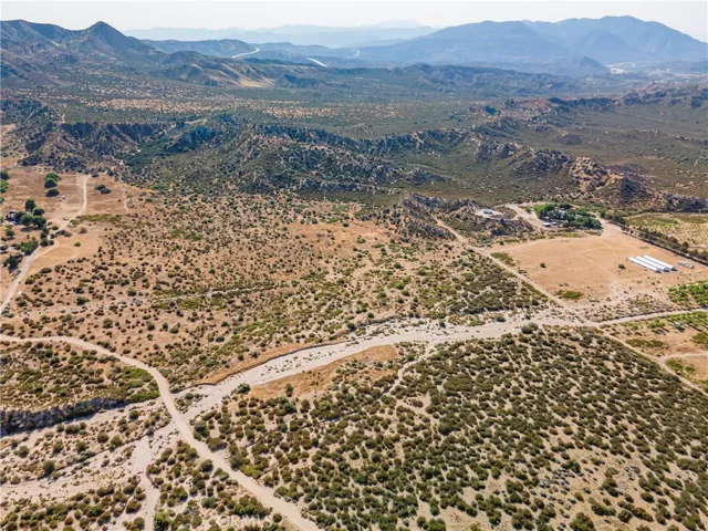 6500 D Us Hwy 138, Phelan, California 92371