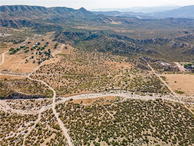 6500 D Us Hwy 138, Phelan, California 92371