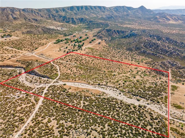 6500 D Us Hwy 138, Phelan, California 92371