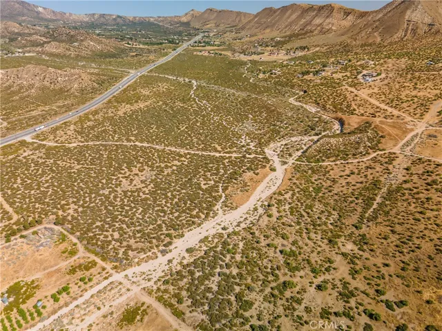 6500 D Us Hwy 138, Phelan, California 92371