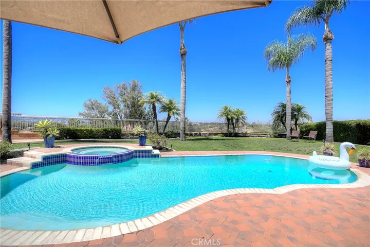 You'll enjoy a perfect setting for relaxing and entertaining