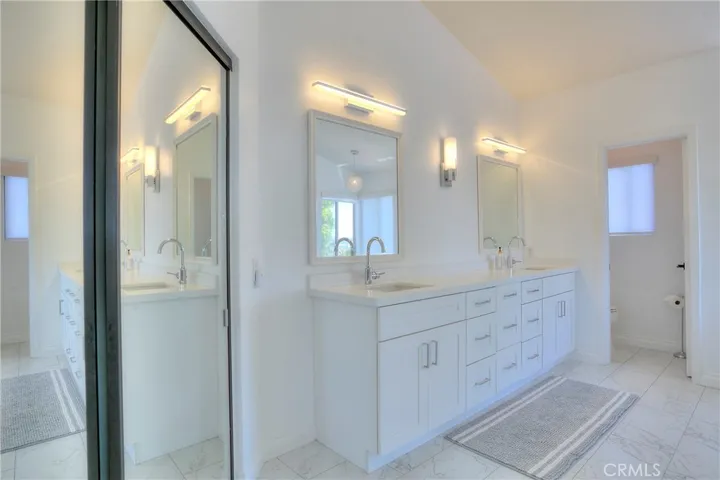 26961 Falling Leaf Drive, Laguna Hills, California 92653