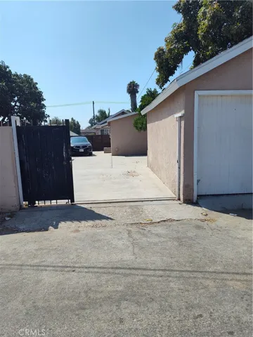 1141 W 89th Street, Los Angeles, California 90044