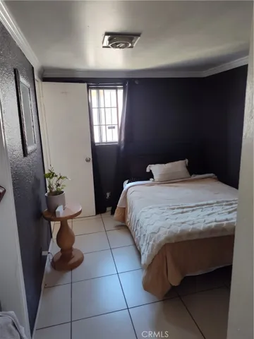 1141 W 89th Street, Los Angeles, California 90044