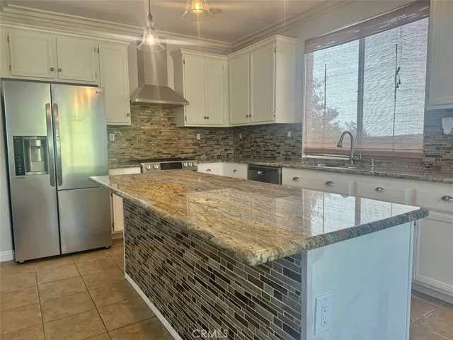 45260 Escalon Street, Temecula, California 92592