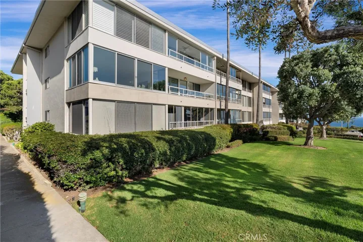 32724 Coastsite Drive 206, Rancho Palos Verdes, California 90275