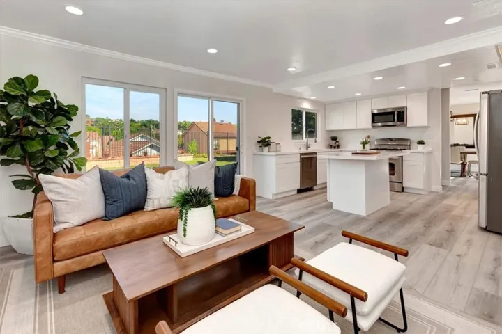 258 S Raspberry Lane, Anaheim Hills, California 92808