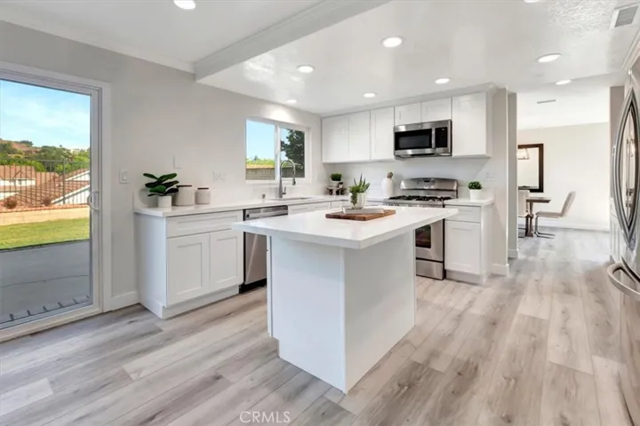 258 S Raspberry Lane, Anaheim Hills, California 92808