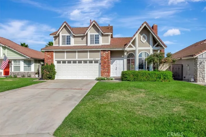 258 S Raspberry Lane, Anaheim Hills, California 92808