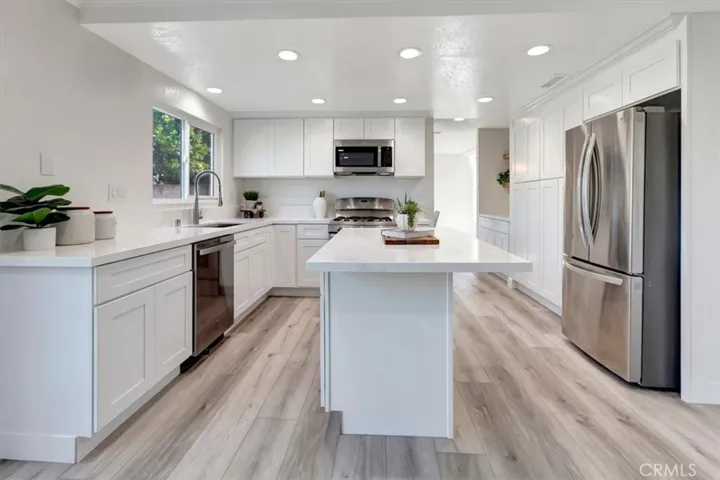 258 S Raspberry Lane, Anaheim Hills, California 92808