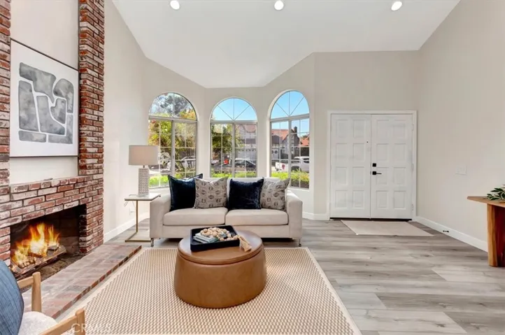 258 S Raspberry Lane, Anaheim Hills, California 92808