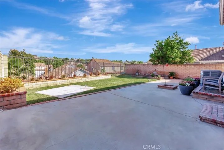 258 S Raspberry Lane, Anaheim Hills, California 92808
