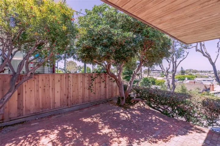 531 Hazel Drive, Corona Del Mar, California 92625