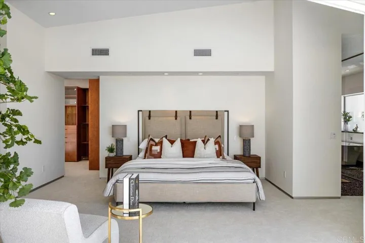 4833 Altito Way, La Mesa, California 91941
