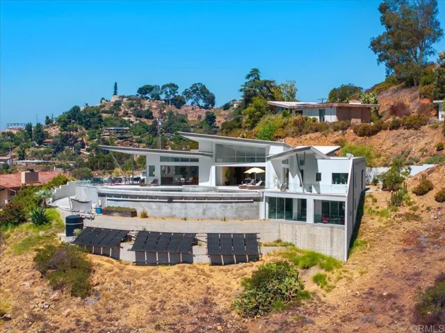 4833 Altito Way, La Mesa, California 91941