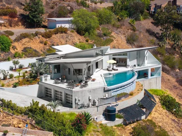 4833 Altito Way, La Mesa, California 91941