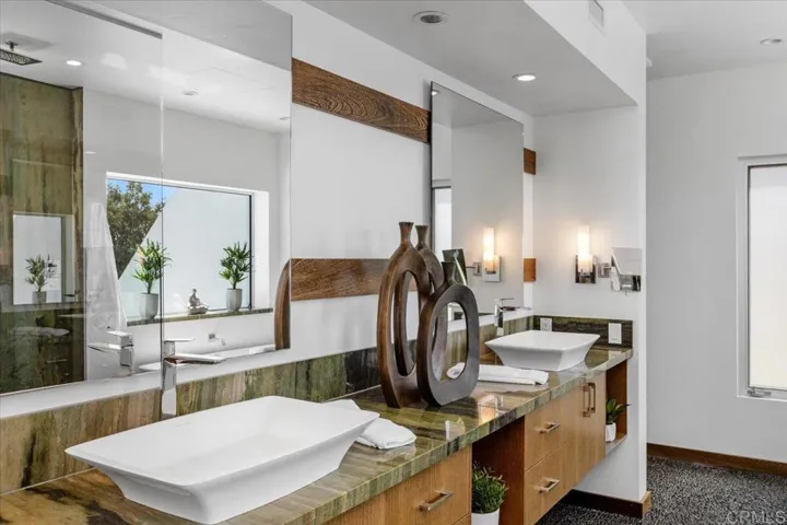 4833 Altito Way, La Mesa, California 91941
