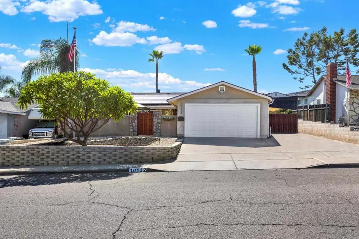 10132 Ashdale Lane, Santee, California 92071