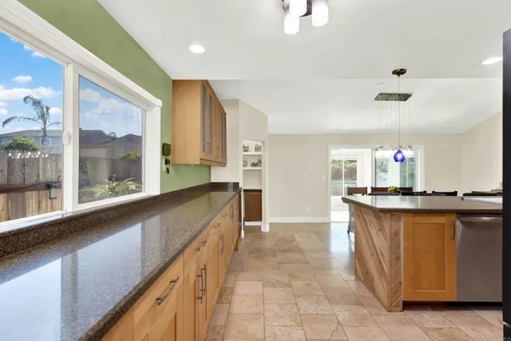 10132 Ashdale Lane, Santee, California 92071