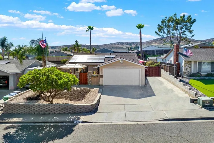10132 Ashdale Lane, Santee, California 92071