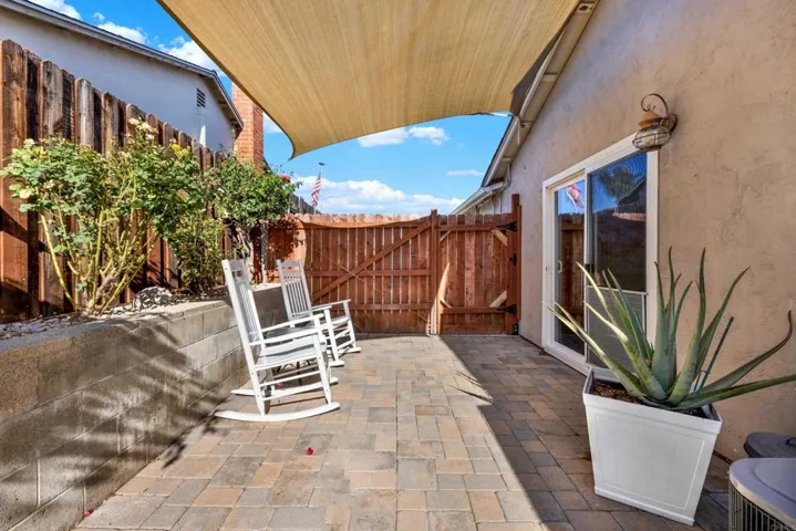 10132 Ashdale Lane, Santee, California 92071
