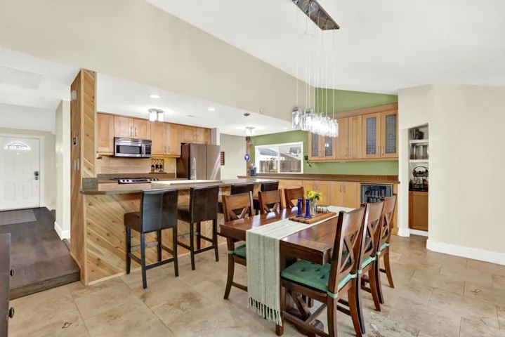 10132 Ashdale Lane, Santee, California 92071