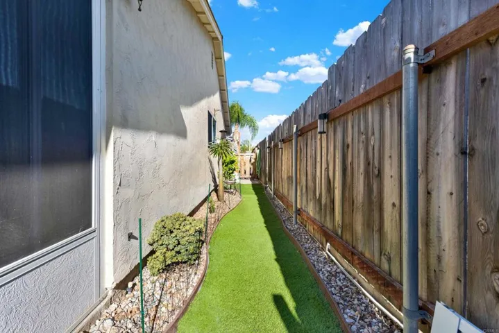 10132 Ashdale Lane, Santee, California 92071