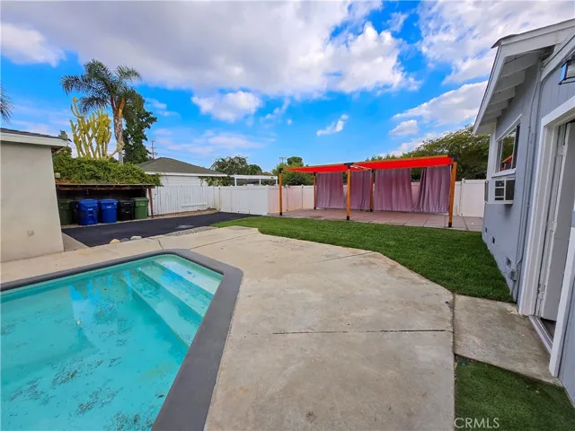 15815 Stare Street, North Hills, California 91343