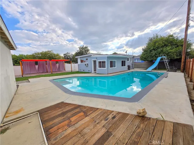 15815 Stare Street, North Hills, California 91343