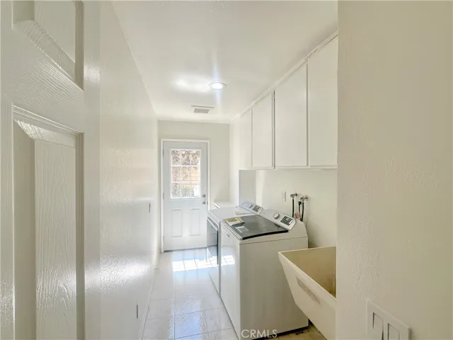 18934 Mount Cimarron Street, Huntington Beach, California 92708