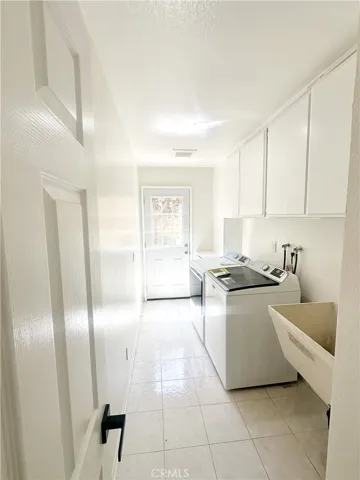 18934 Mount Cimarron Street, Huntington Beach, California 92708