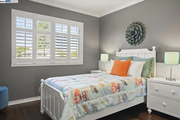 X-Large Bedroom 3
