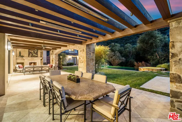 1447 Country Ranch Road, Westlake Village, California 91361