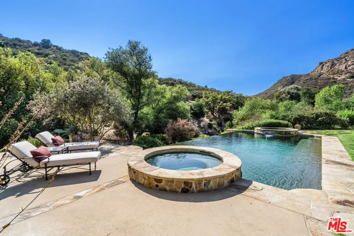1447 Country Ranch Road, Westlake Village, California 91361