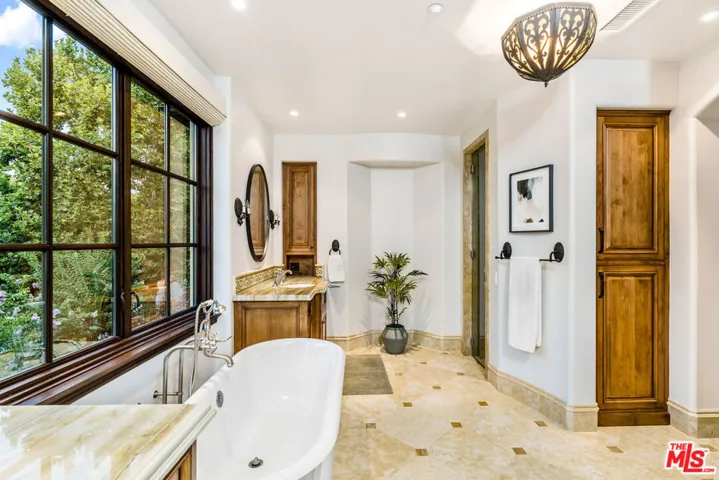 1447 Country Ranch Road, Westlake Village, California 91361