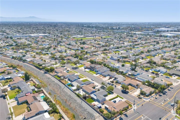 5511 Myra Avenue, Cypress, California 90630
