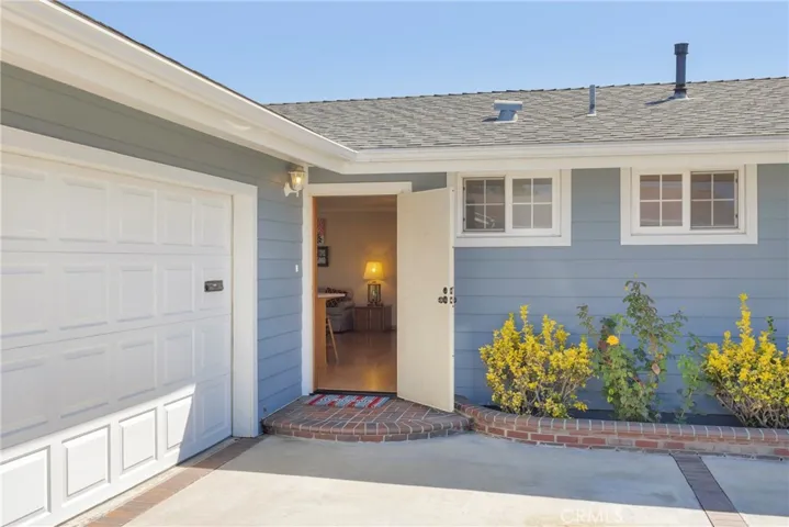 5511 Myra Avenue, Cypress, California 90630