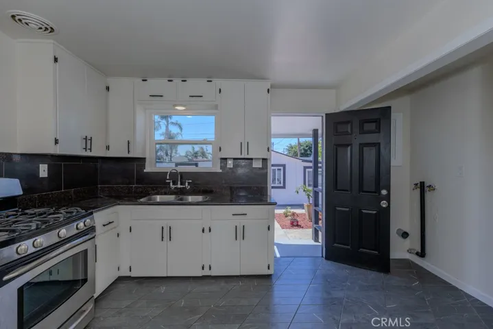 Updated Kitchen with Granite Counters