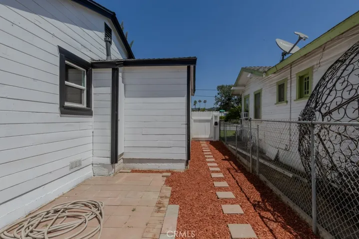 Side Yard Pathway