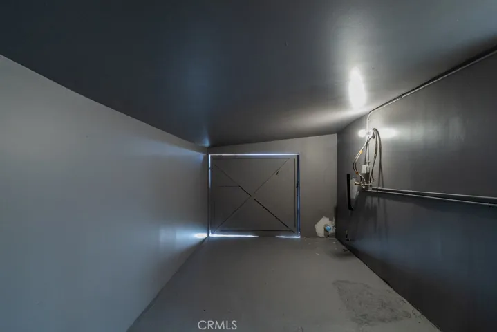 Direct Home Access Back Garage