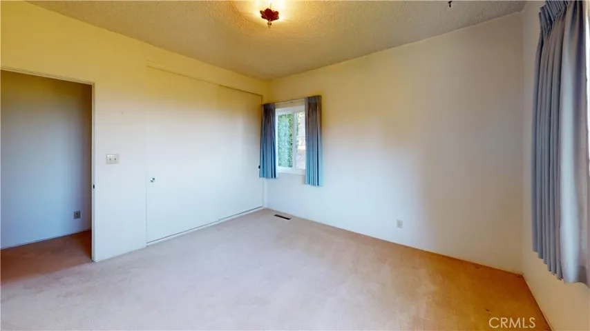 2440 San Antonio Crescent E, Upland, California 91784