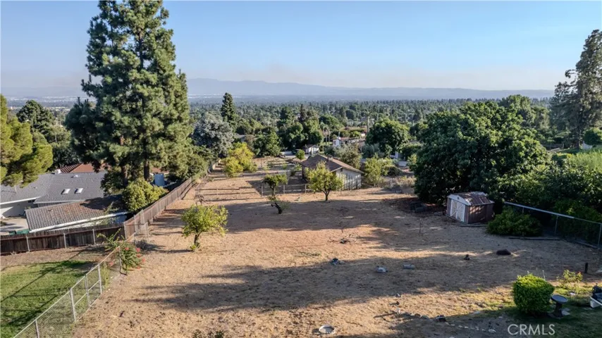 2440 San Antonio Crescent E, Upland, California 91784