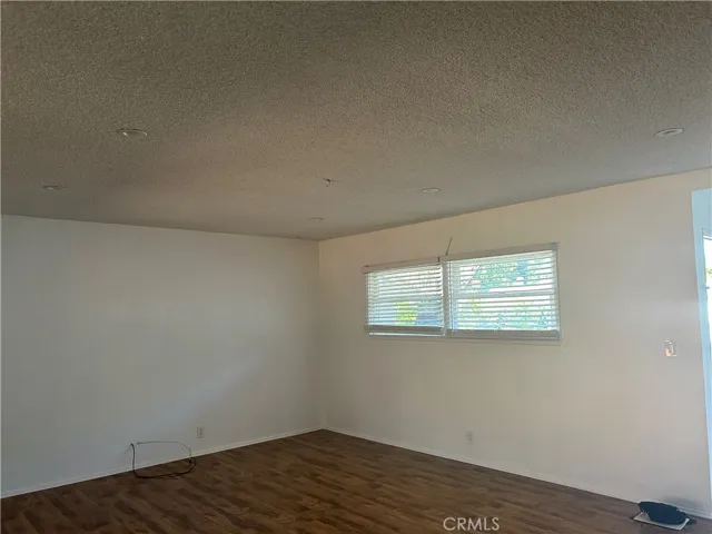 7029 Cozycroft Avenue, Winnetka, California 91306