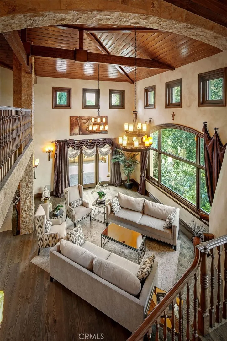 3930 Royal Oak Place, Encino, California 91436 home-pic-30