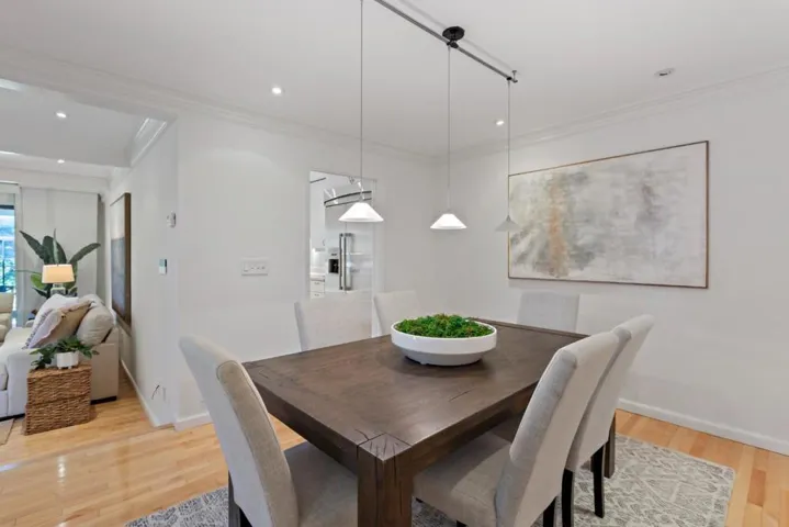 492 Sand Hill Circle, Menlo Park, California 94025