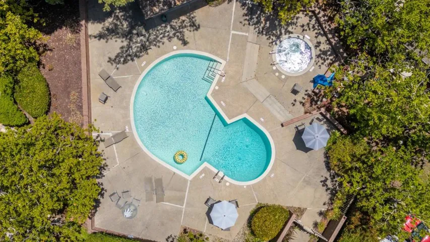 492 Sand Hill Circle, Menlo Park, California 94025